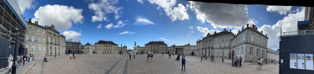 PANO OF THE QUEENS WINTER PALACE IN COPENHAGEN